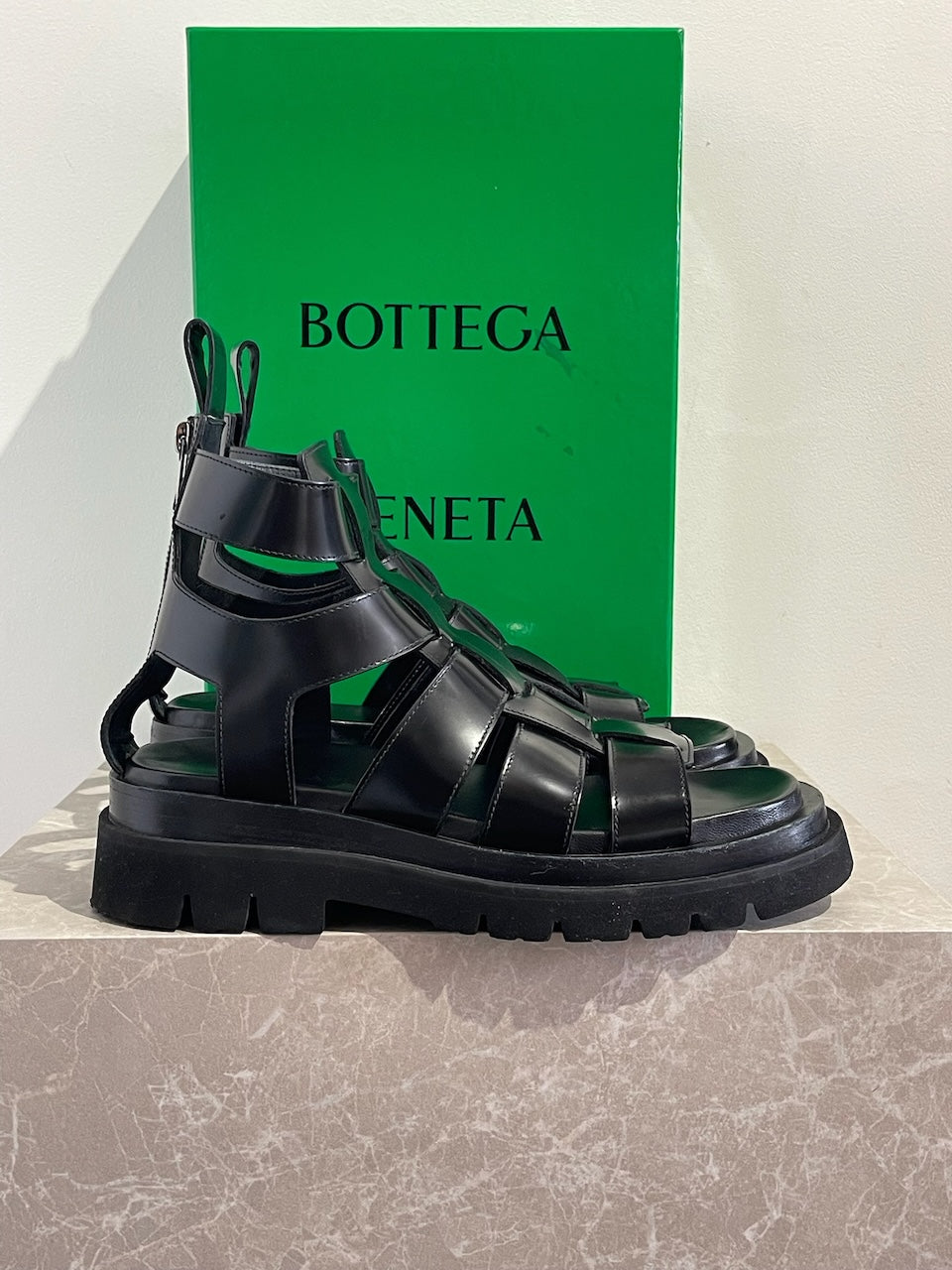 Sandales Bottega Veneta noires T.40