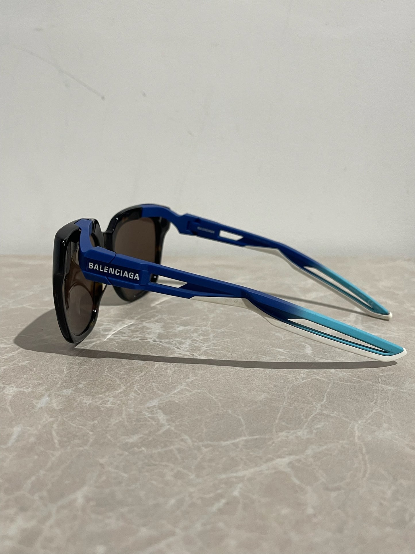 Lunettes de soleil Balenciaga TripleS