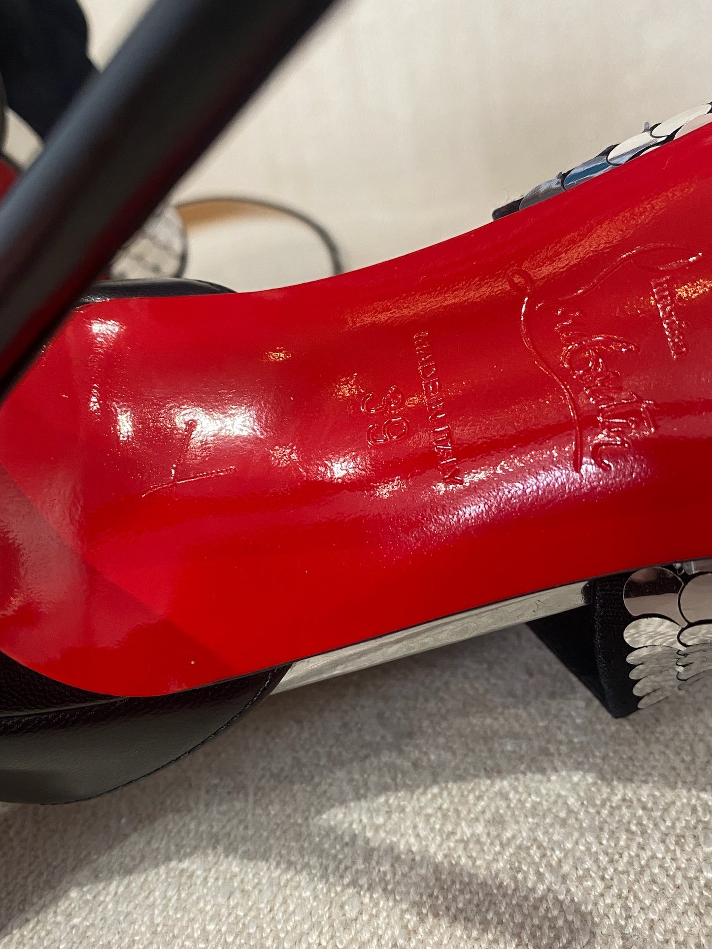 Sandales Christian Louboutin T.39 NEUVES