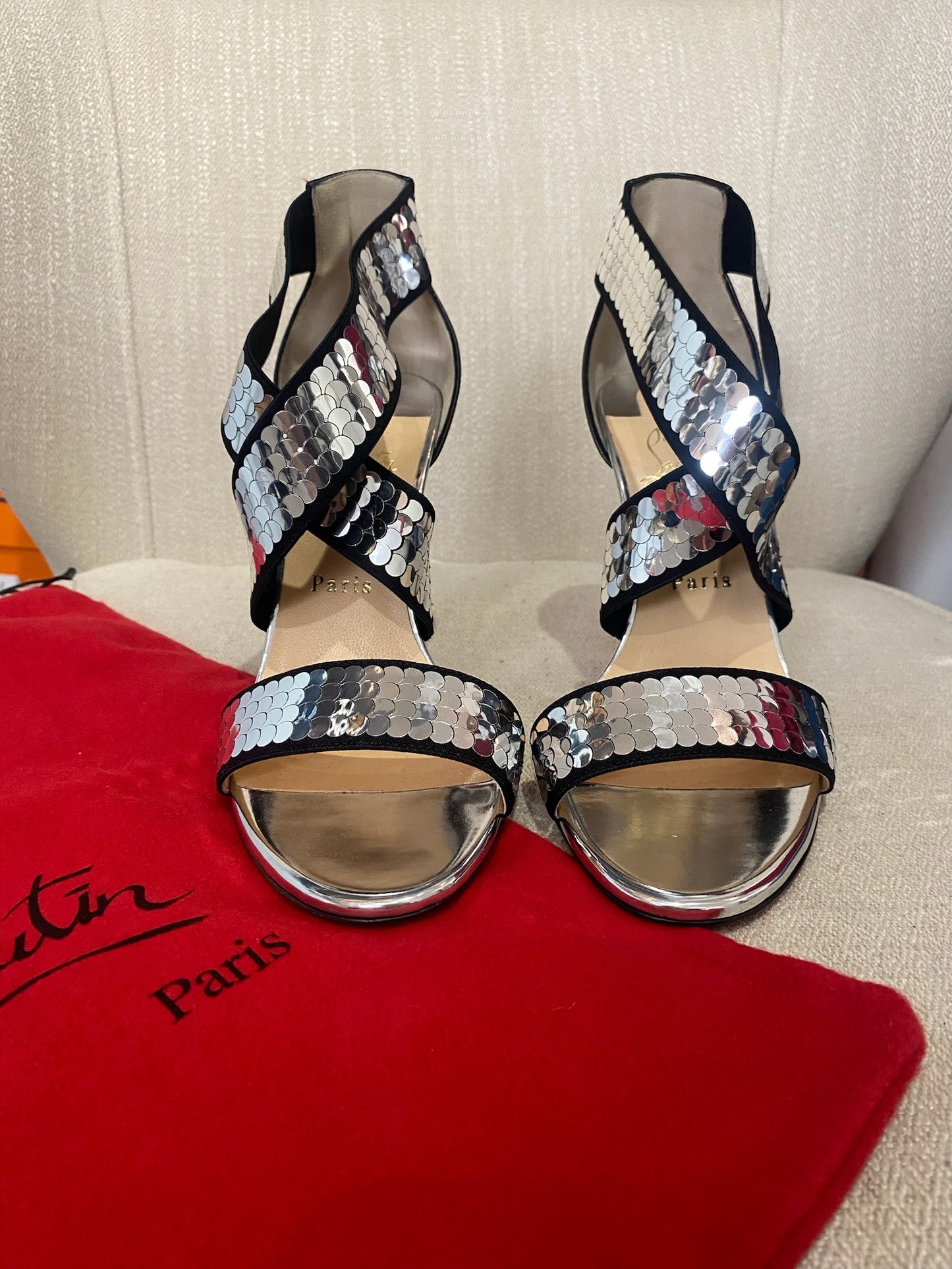 Sandales Christian Louboutin T.39 NEUVES