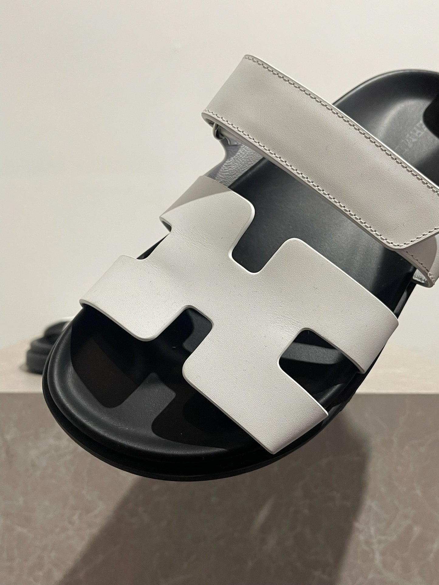 Sandales Hermès Chypre blanche T.36,5