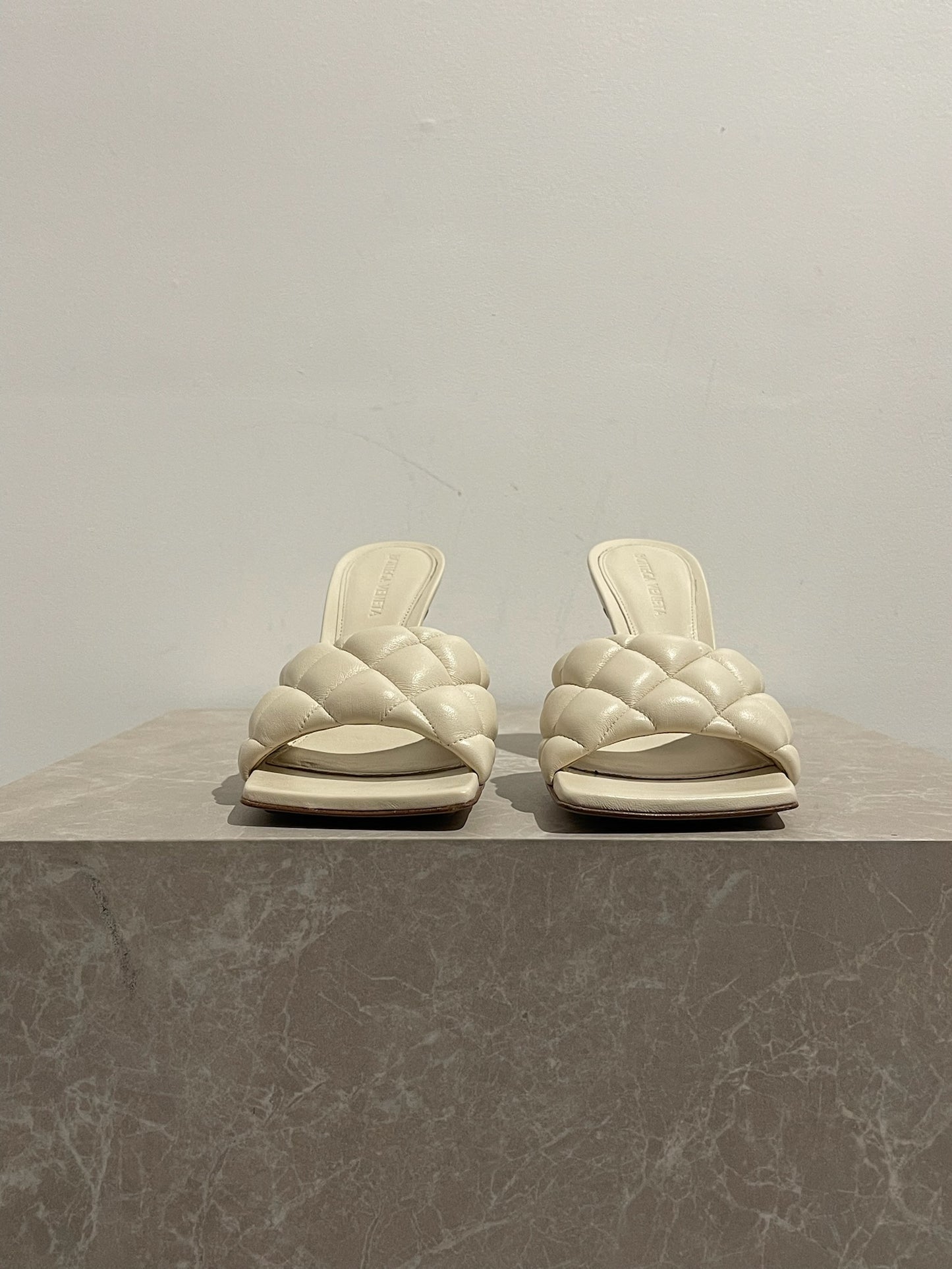 Mules Bottega Veneta Padded T.37