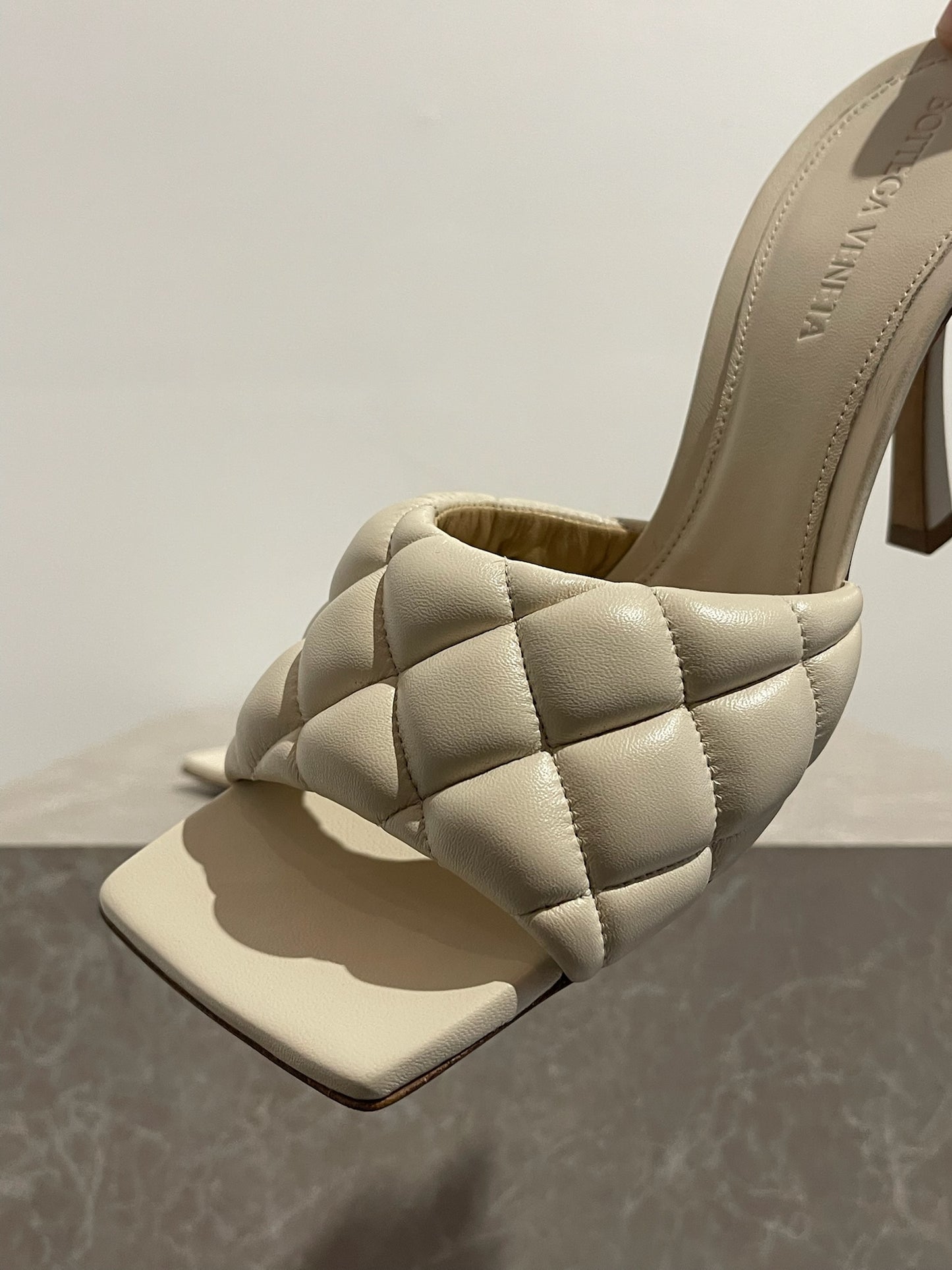 Mules Bottega Veneta Padded T.37