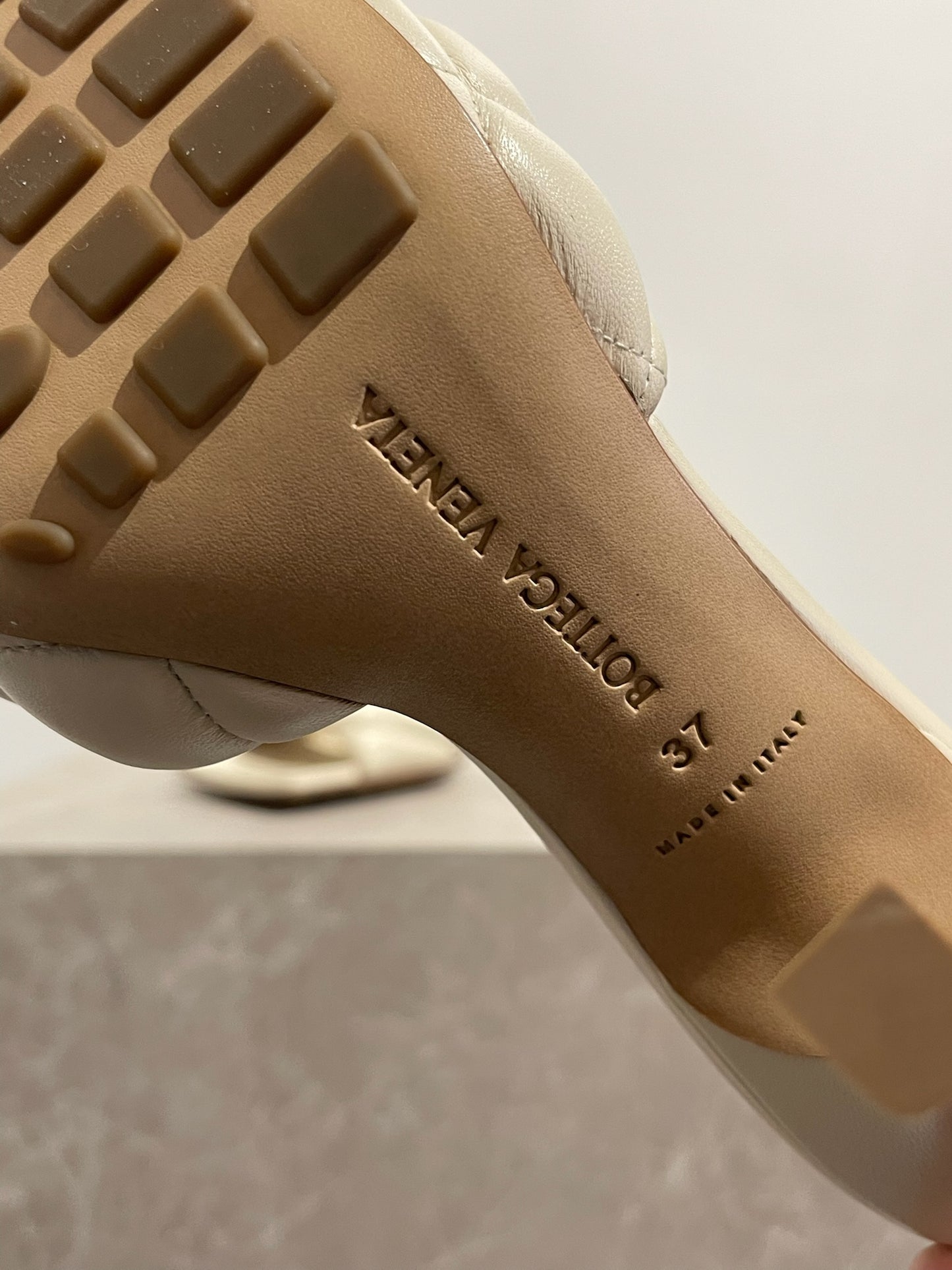 Mules Bottega Veneta Padded T.37