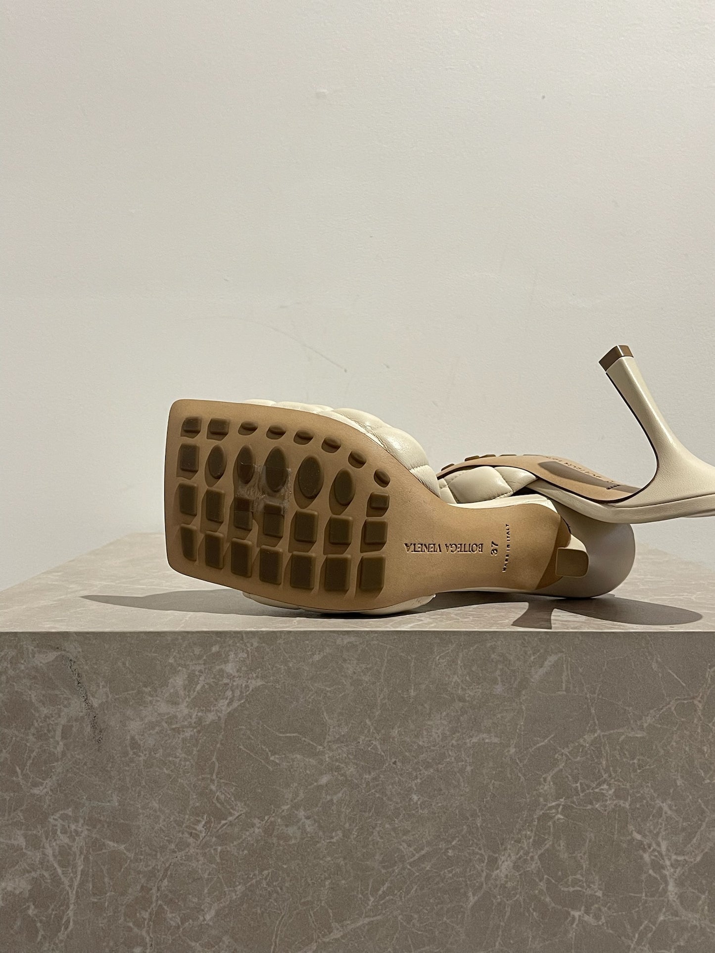 Mules Bottega Veneta Padded T.37
