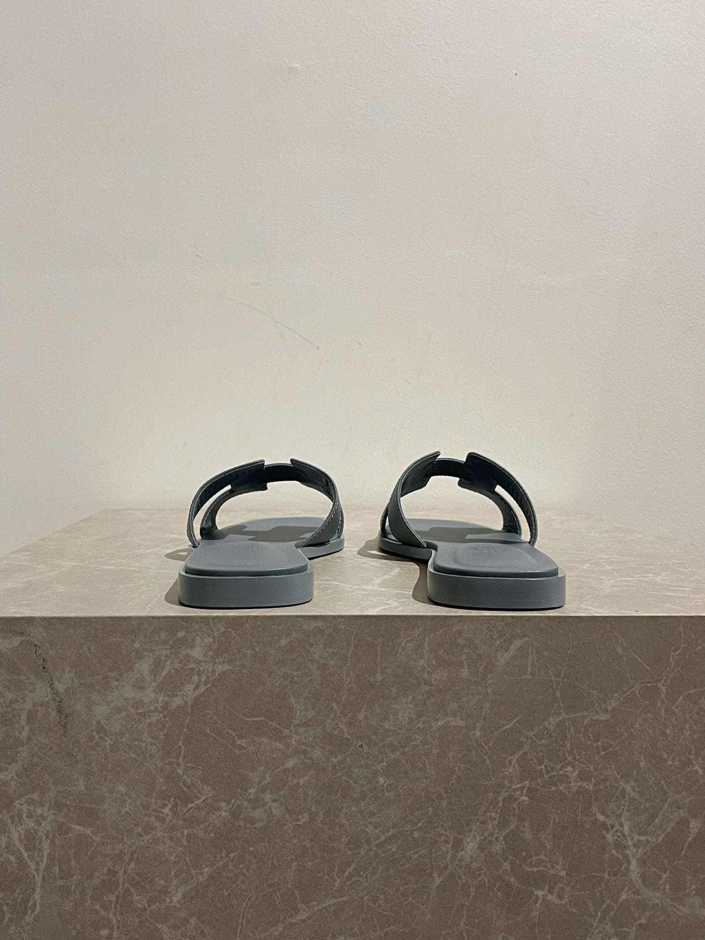 Sandales Hermès Oran grises T.37