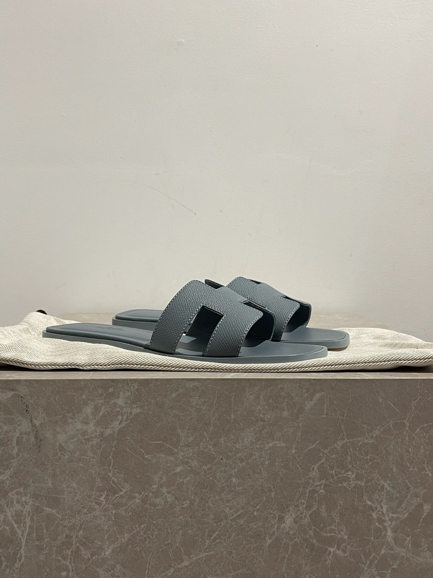Sandales Hermès Oran grises T.37