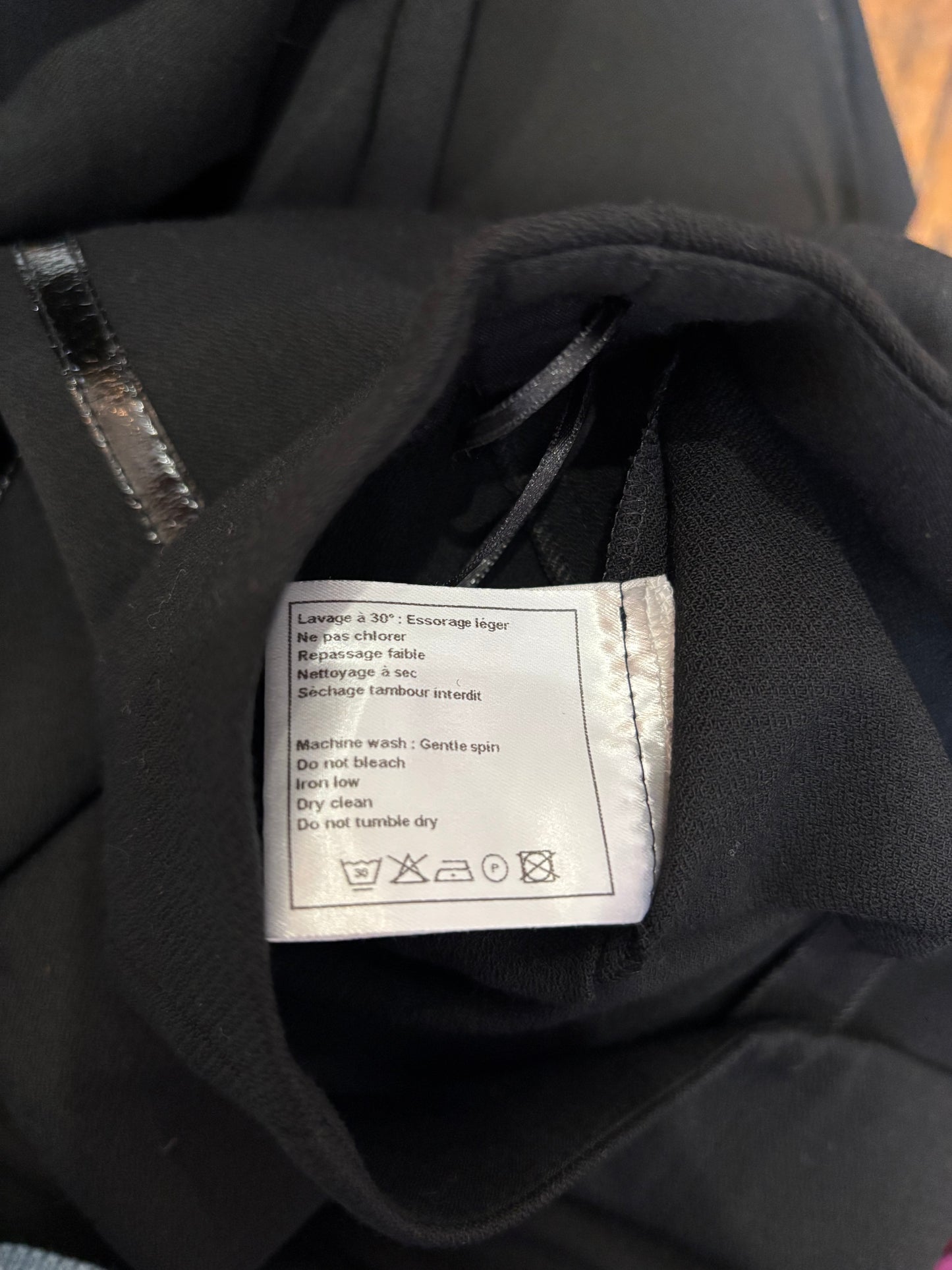 Pantalon Chanel noir T.42
