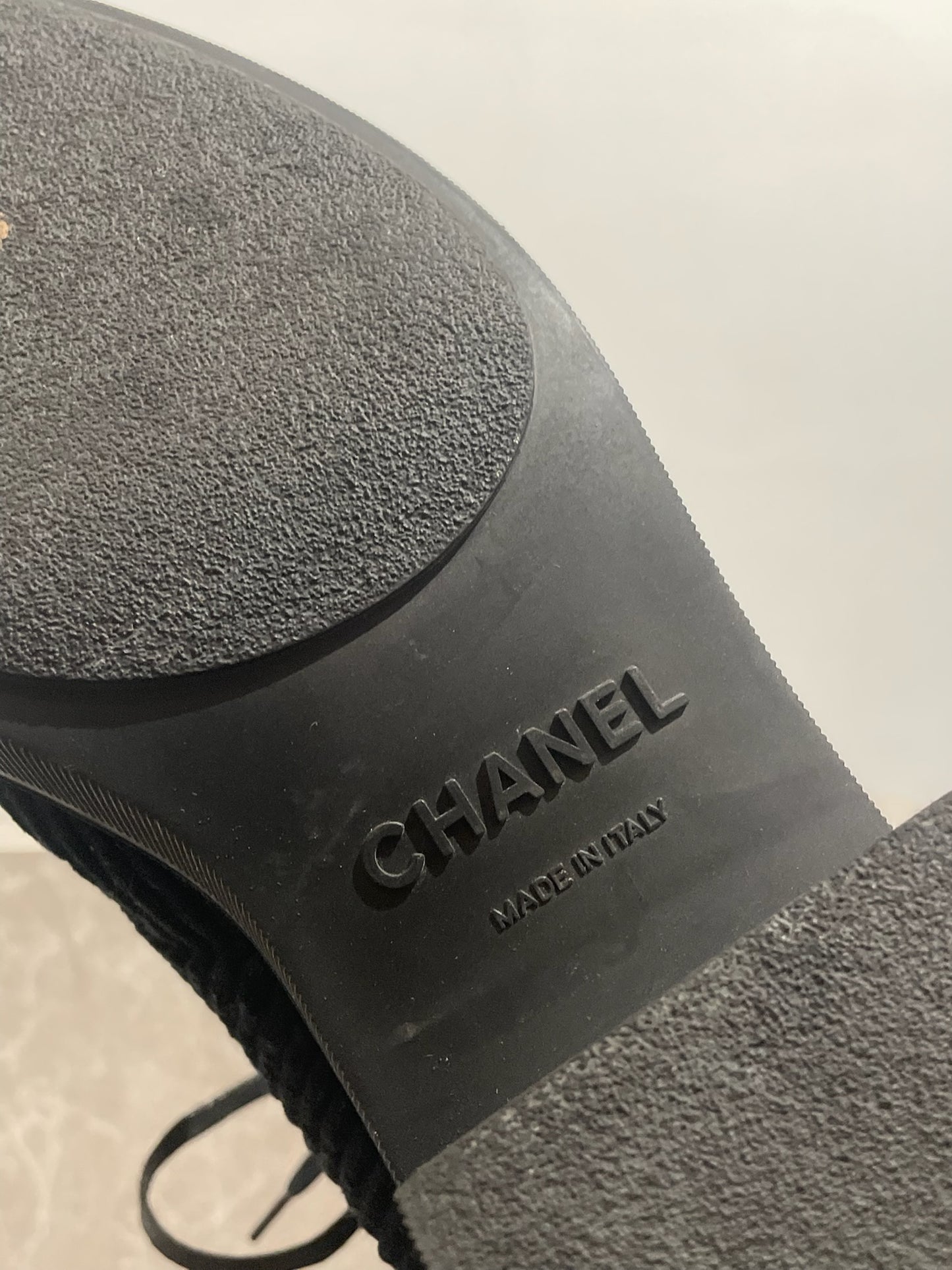 Bottines Chanel noires T.38