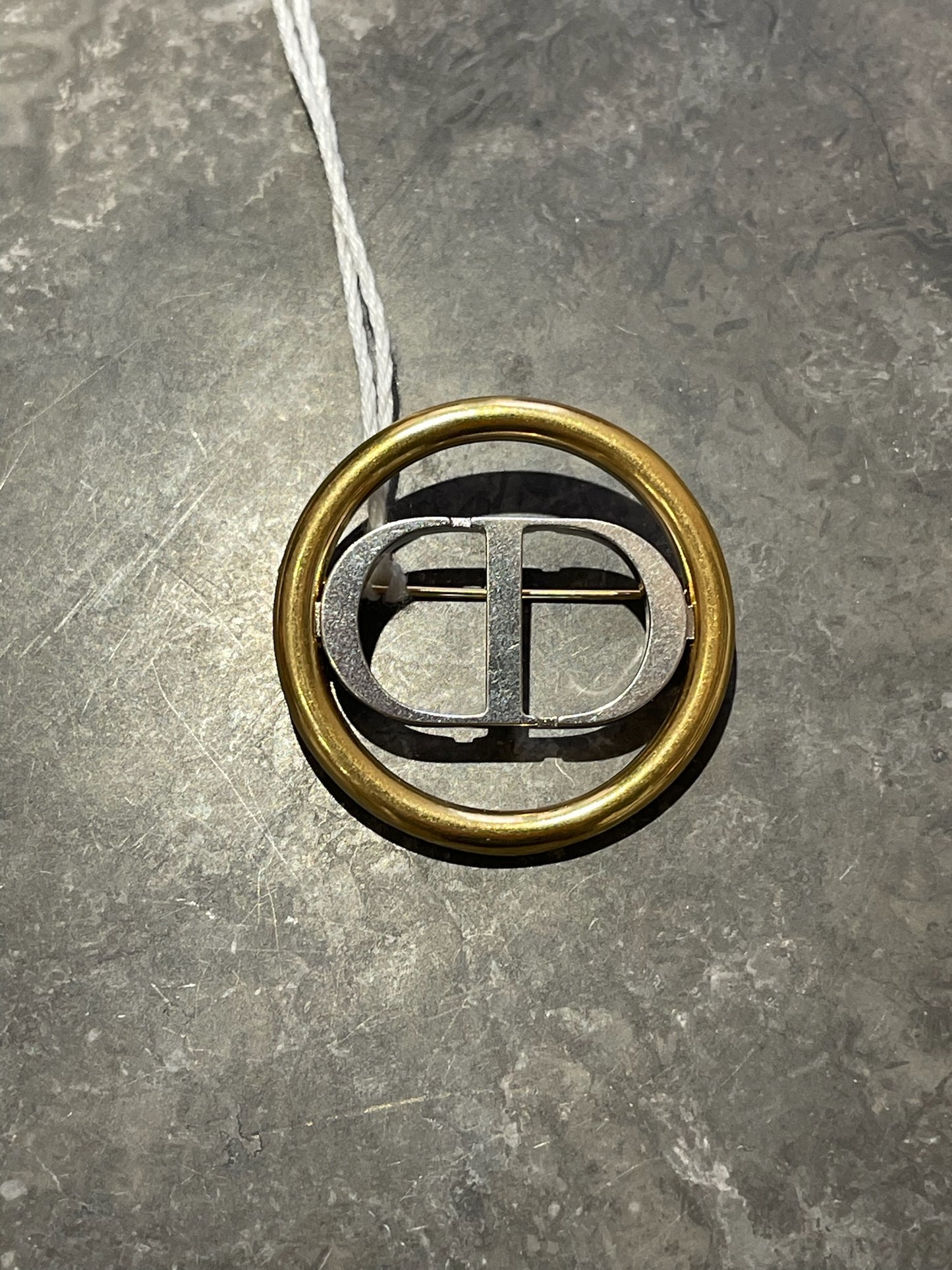 Broche Dior 30 Montaigne