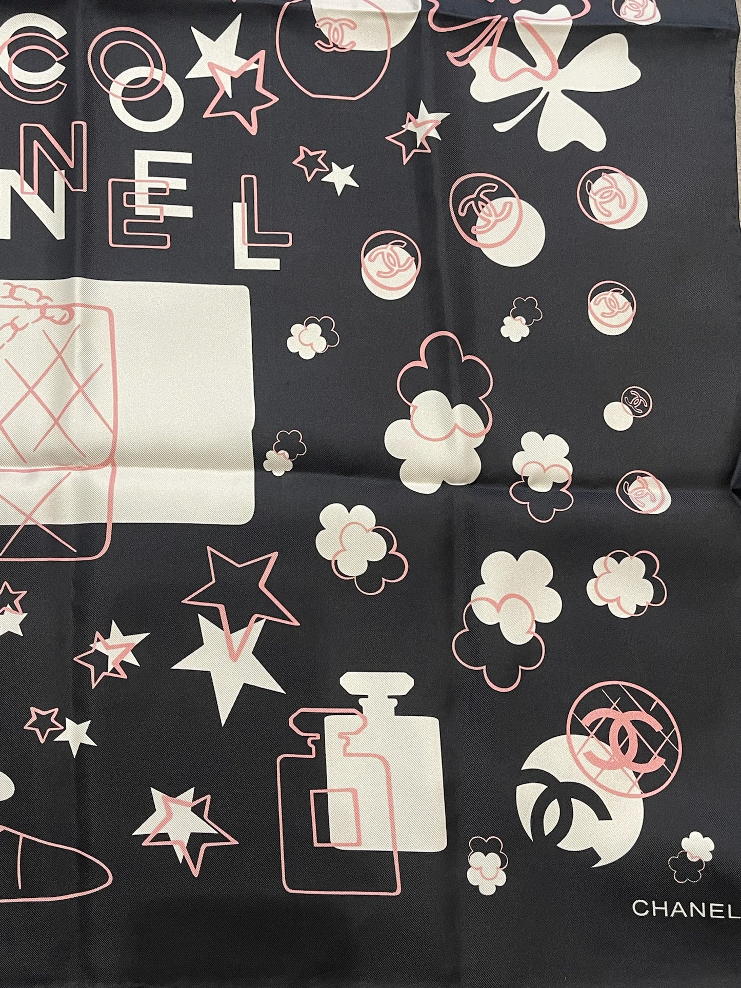 Foulard Chanel noir