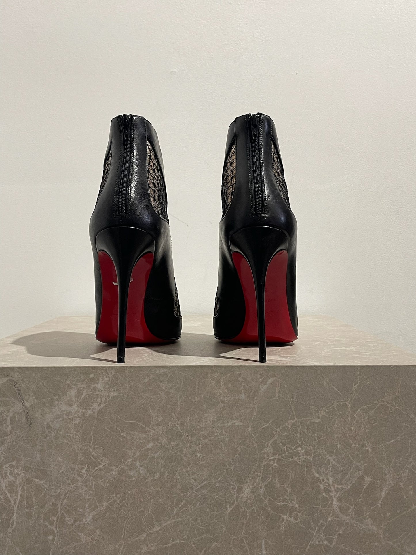 Boots Christian Louboutin noires T.38