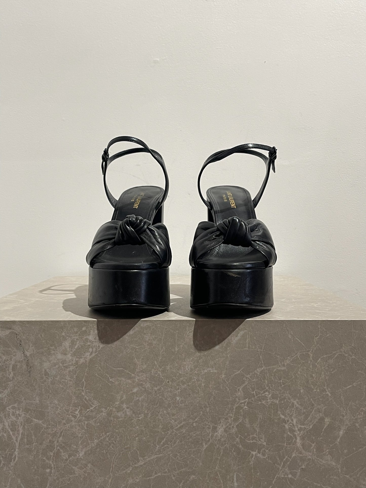 Sandales Saint Laurent noires T.38,5