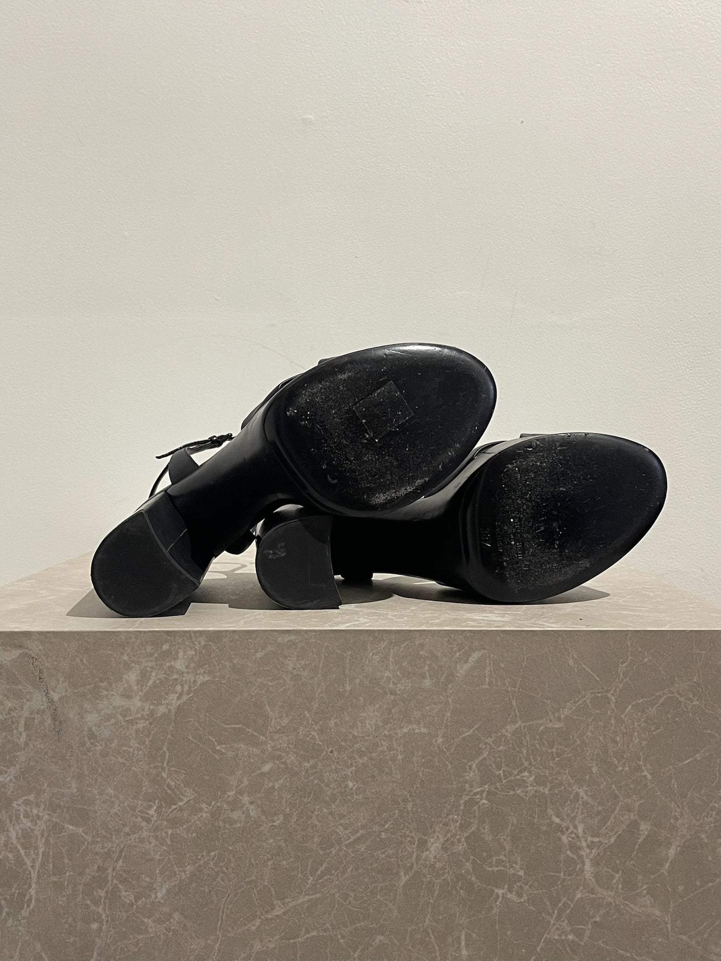 Sandales Saint Laurent noires T.38,5