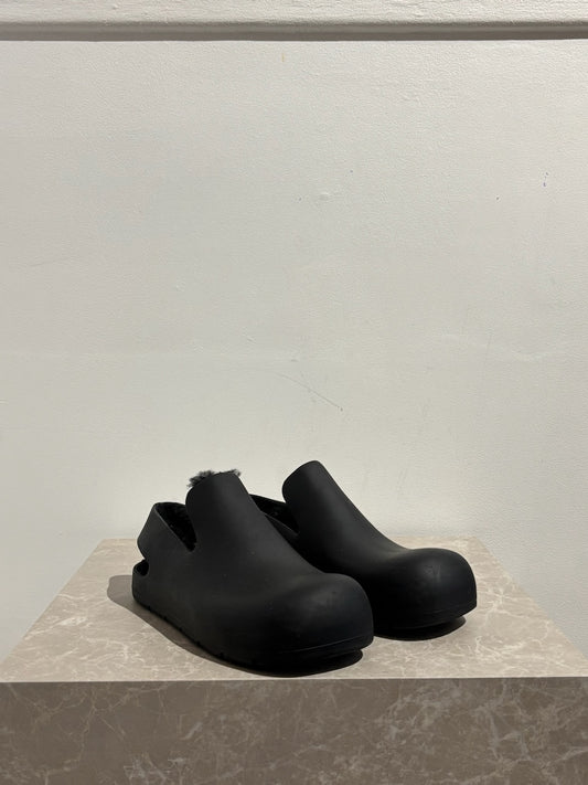 Sabots Bottega Veneta noirs T.38