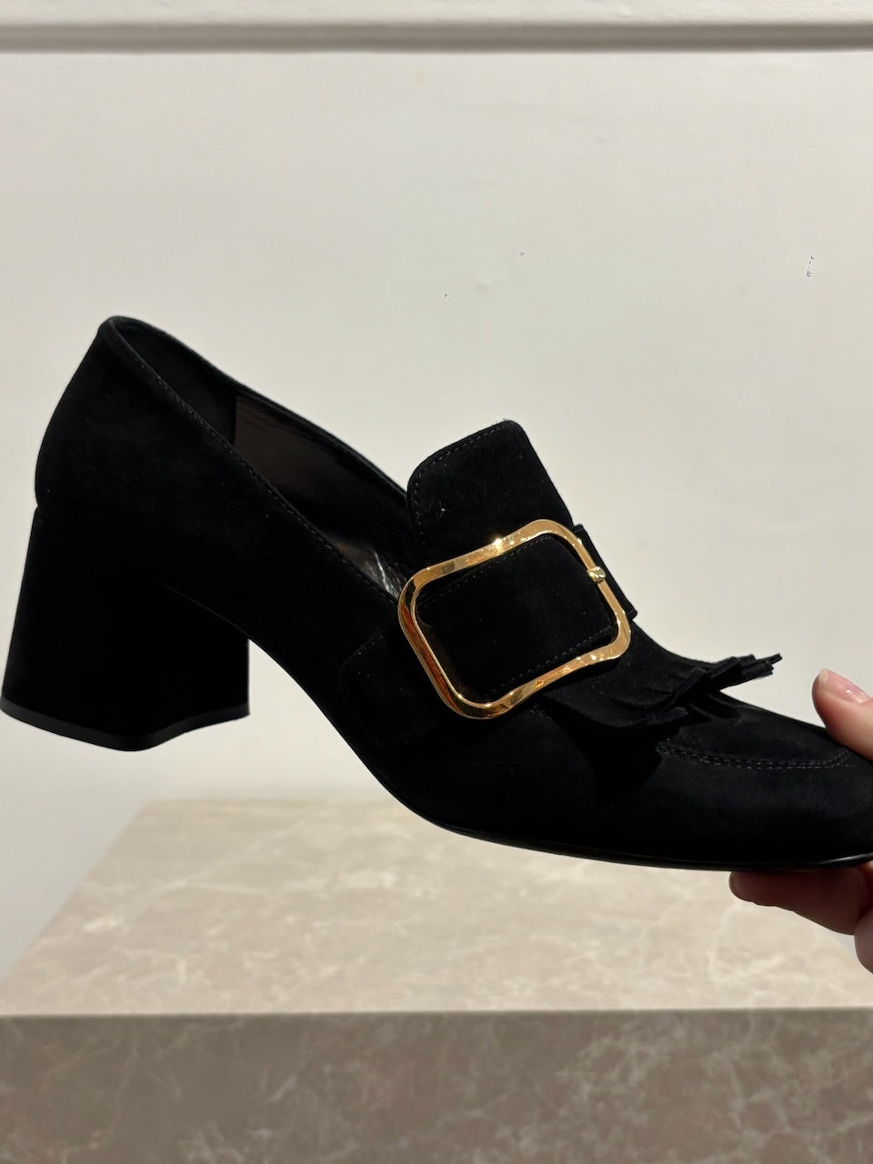 Escarpins Prada noirs T.38,5