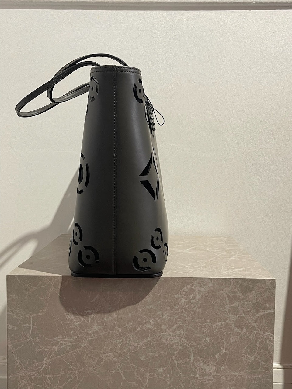 Sac Christian Louboutin Cabata gris