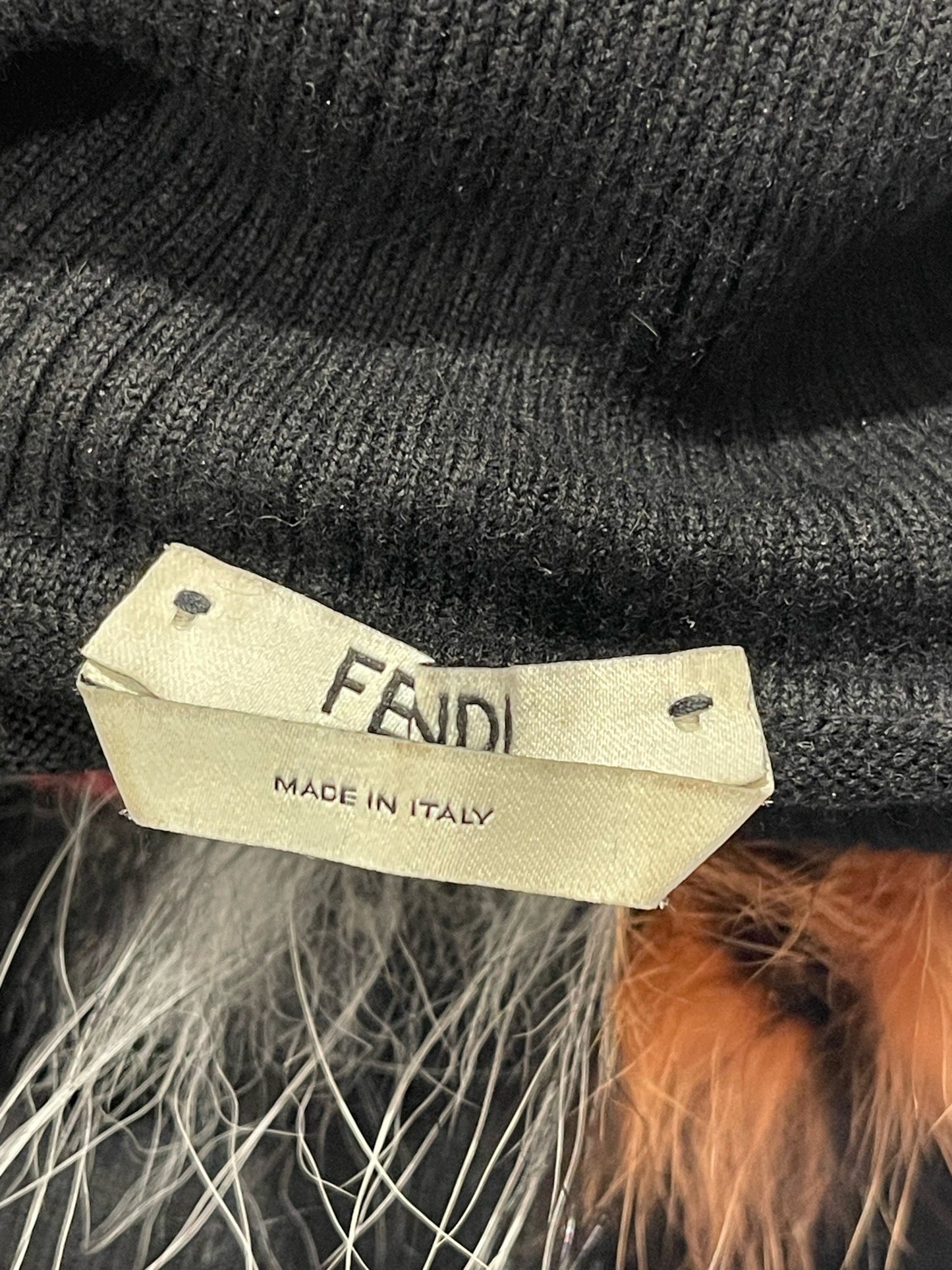 Pull Fendi fourrure T.36