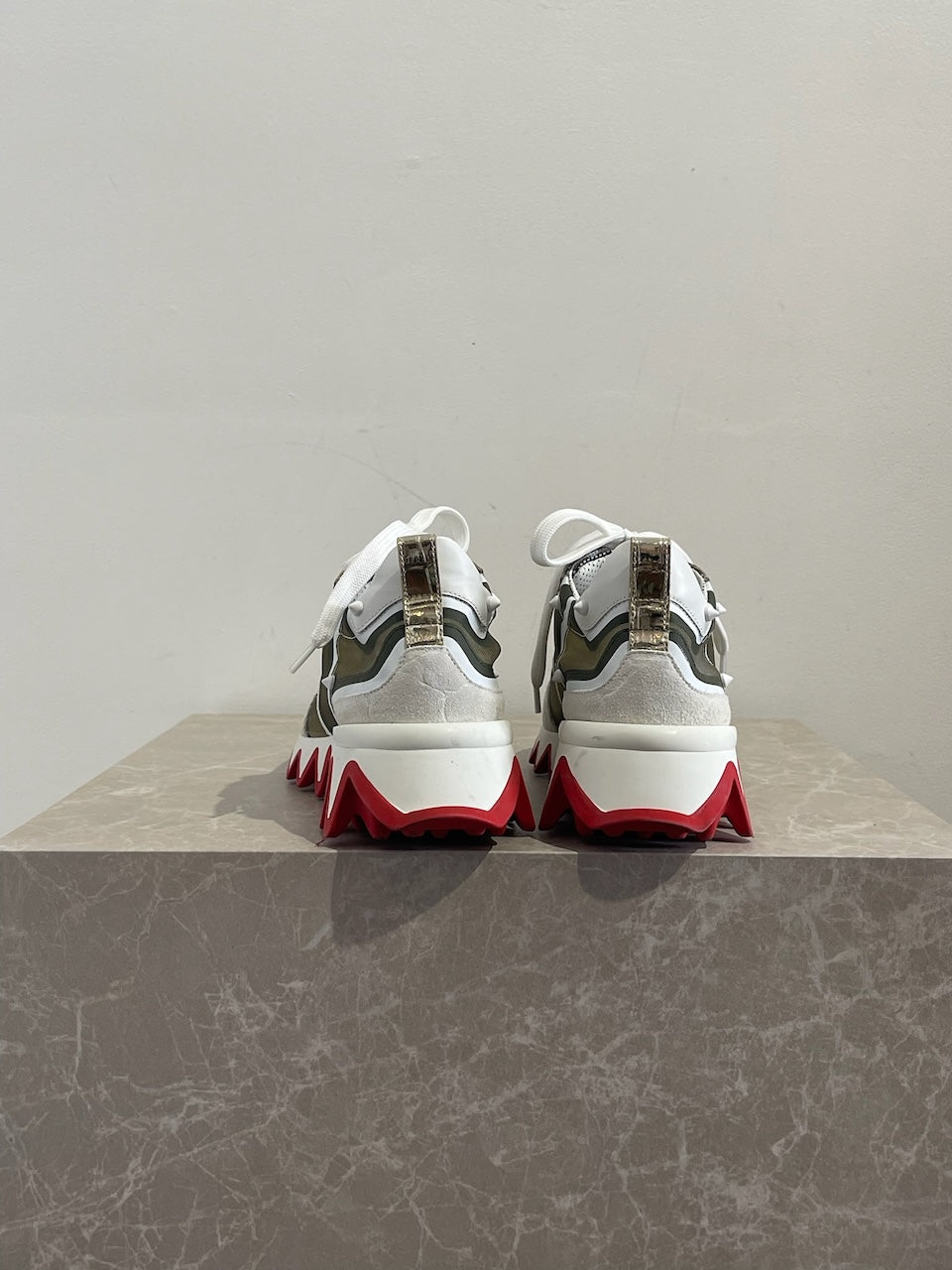 Baskets Christian Louboutin blanches T.36