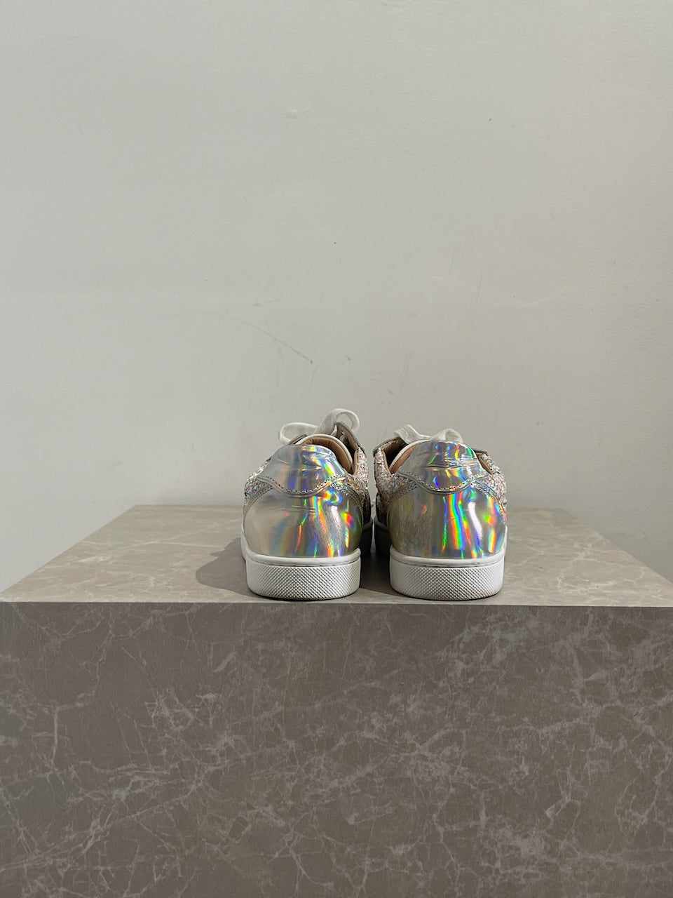 Baskets Christian Louboutin blanches T.35,5