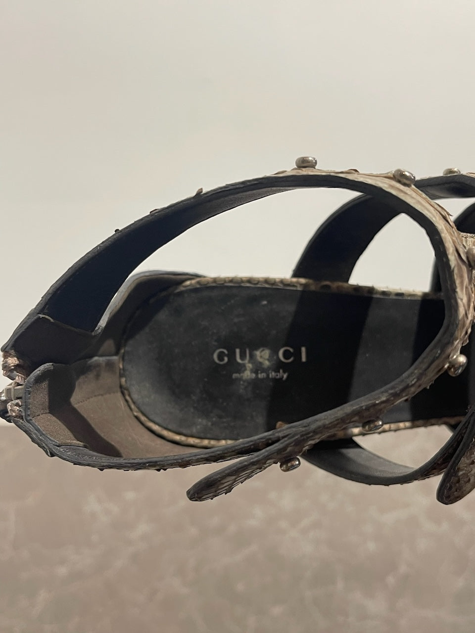 Sandales Gucci beige T.40