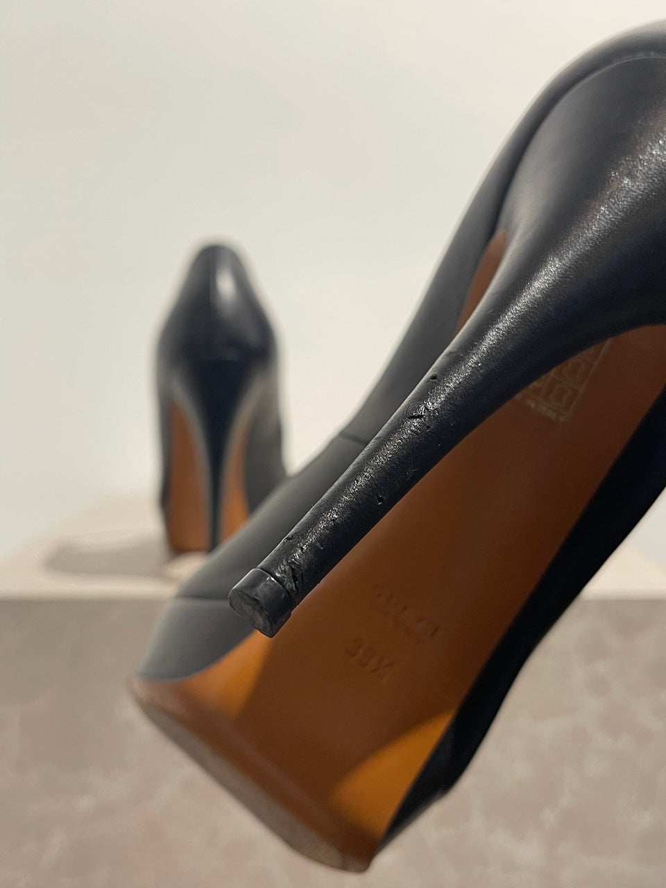 Escarpins Gucci noirs T.39,5