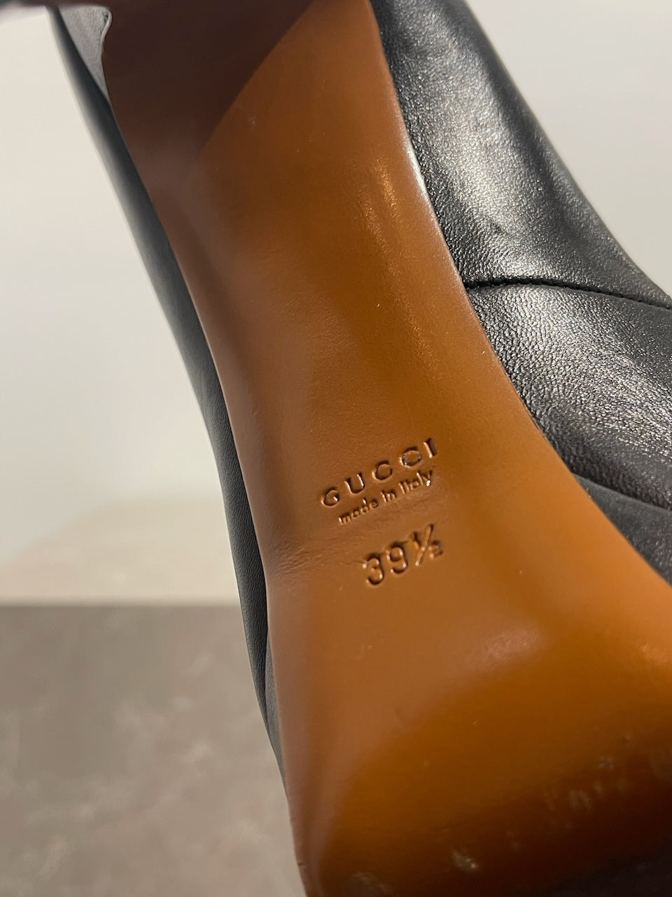 Escarpins Gucci noirs T.39,5