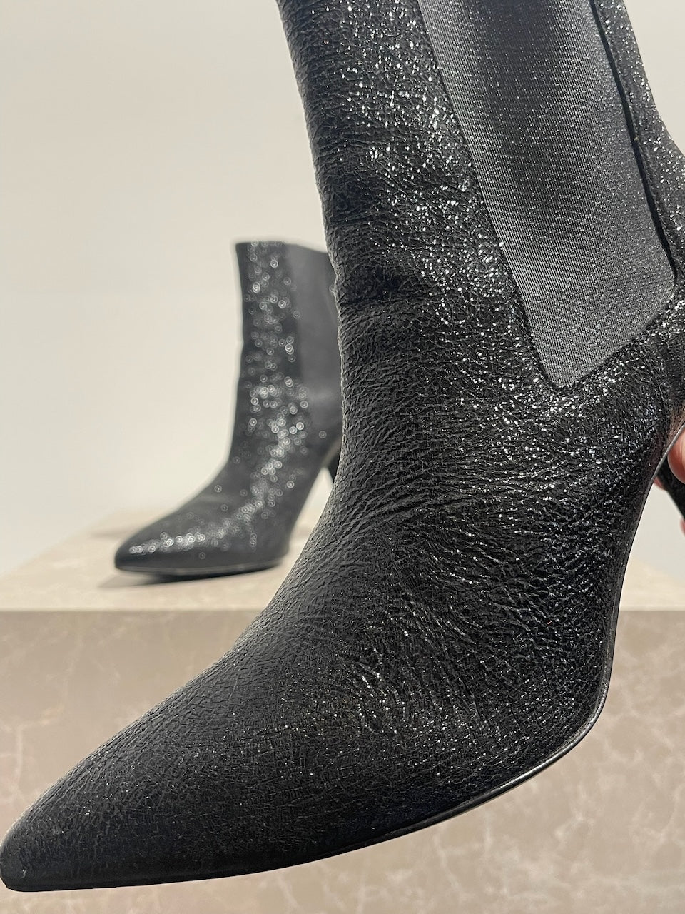 Bottines Saint Laurent noires T.39