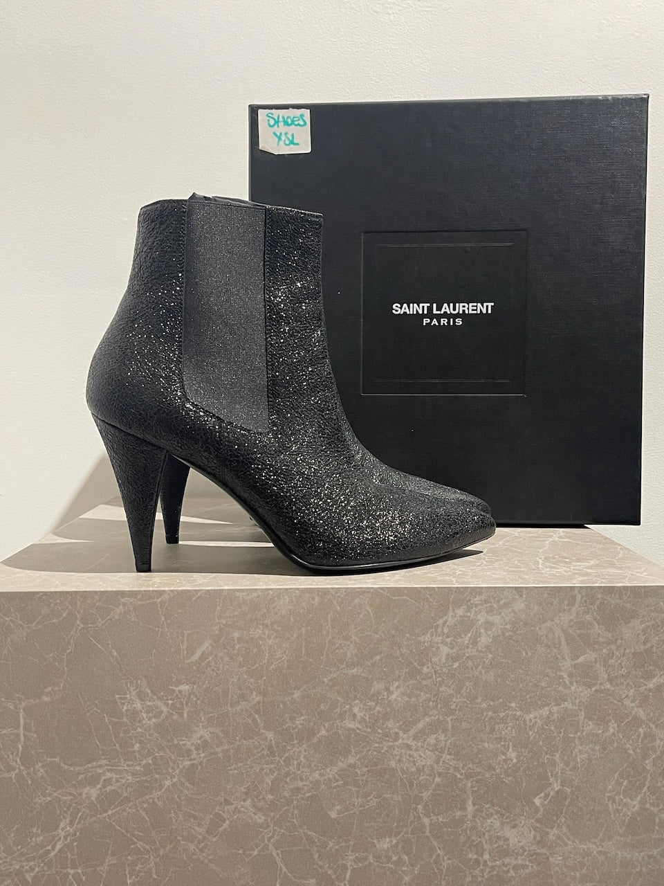 Bottines Saint Laurent noires T.39
