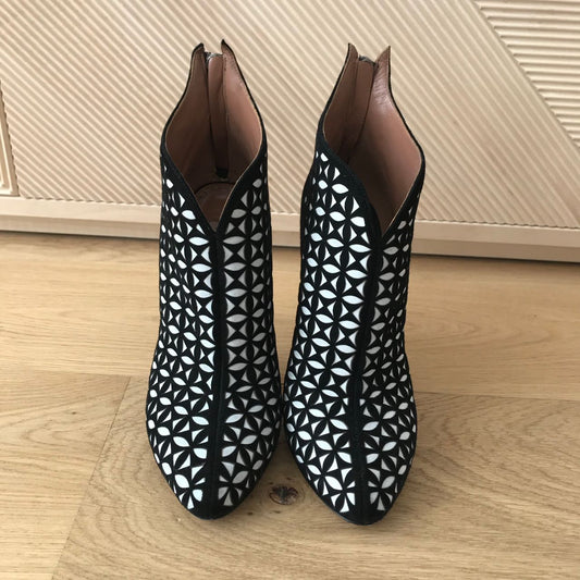 Boots Alaia T.36,5