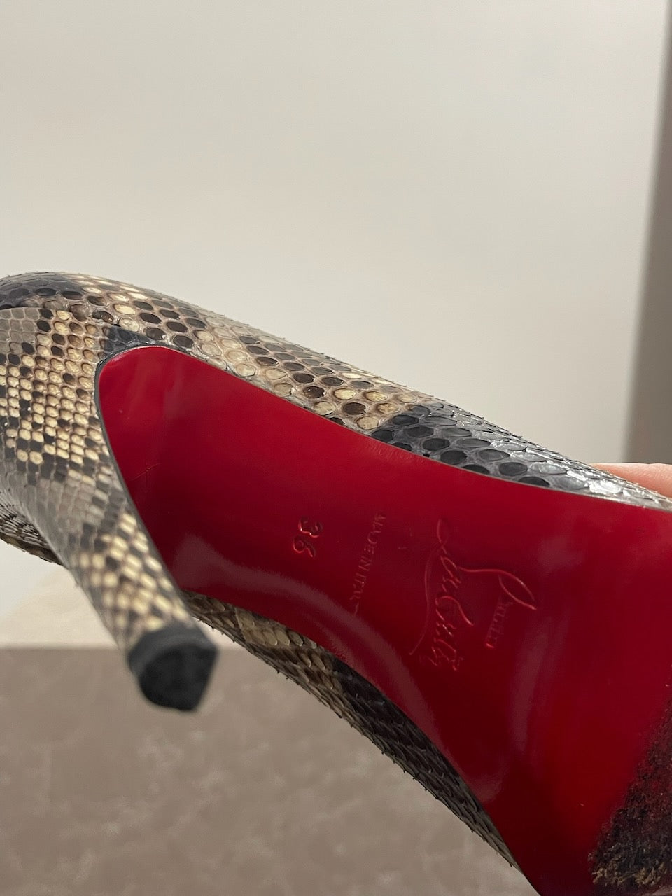 Escarpins Christian Louboutin python T.36