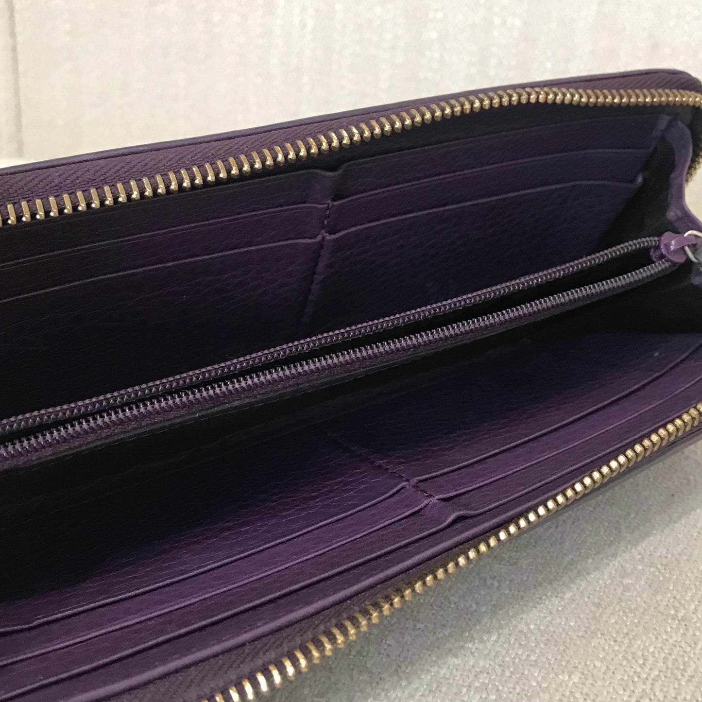 Portefeuille Gucci violet