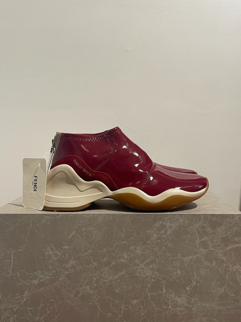 Baskets Fendi rouges T.40 NEUVES