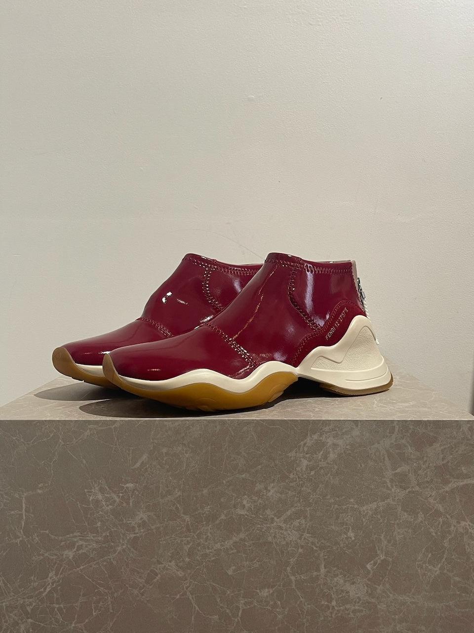 Baskets Fendi rouges T.40 NEUVES