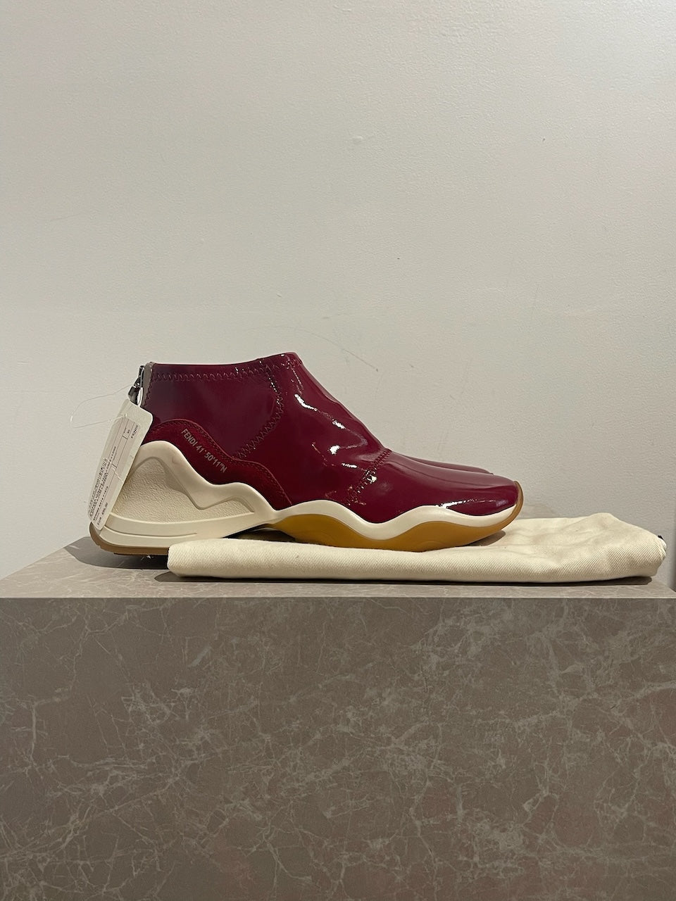 Baskets Fendi rouges T.40 NEUVES