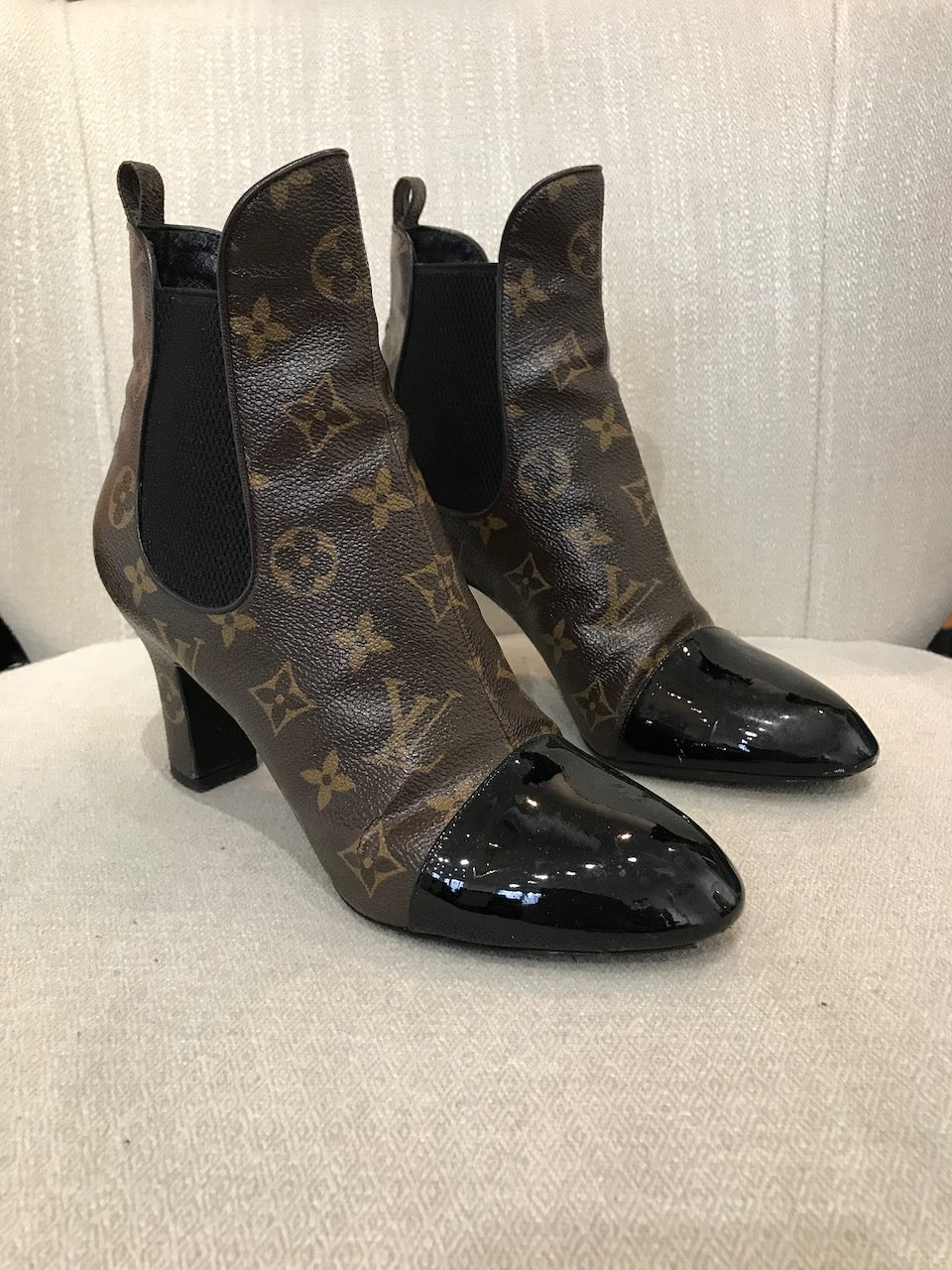 Boots Louis Vuitton T.37,5