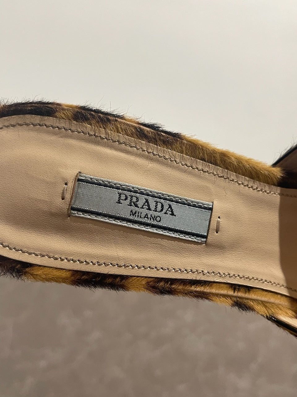 Mules Prada léopard T.40,5