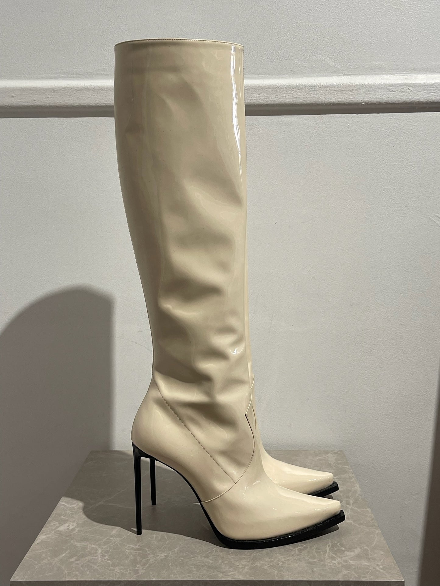 Bottes cuissardes Saint Laurent écru T.40