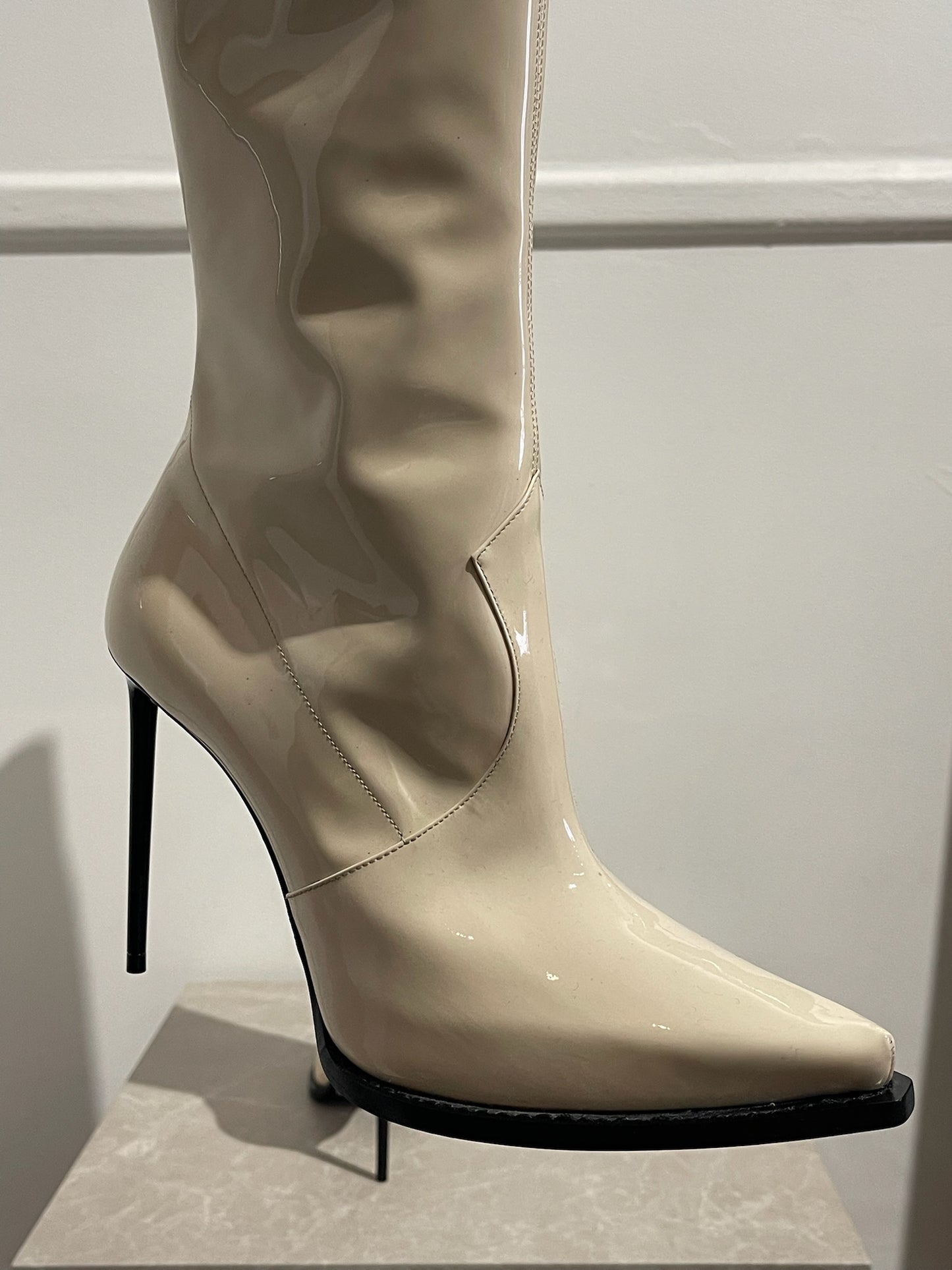 Bottes cuissardes Saint Laurent écru T.40