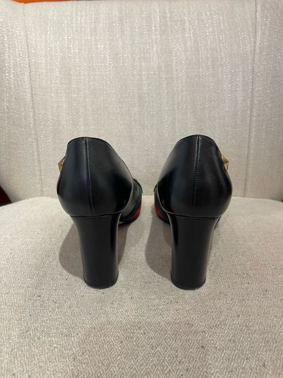 Escarpins Gucci noirs T.37,5