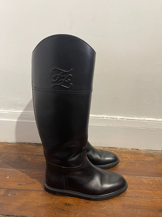 Bottes Fendi noires T.36