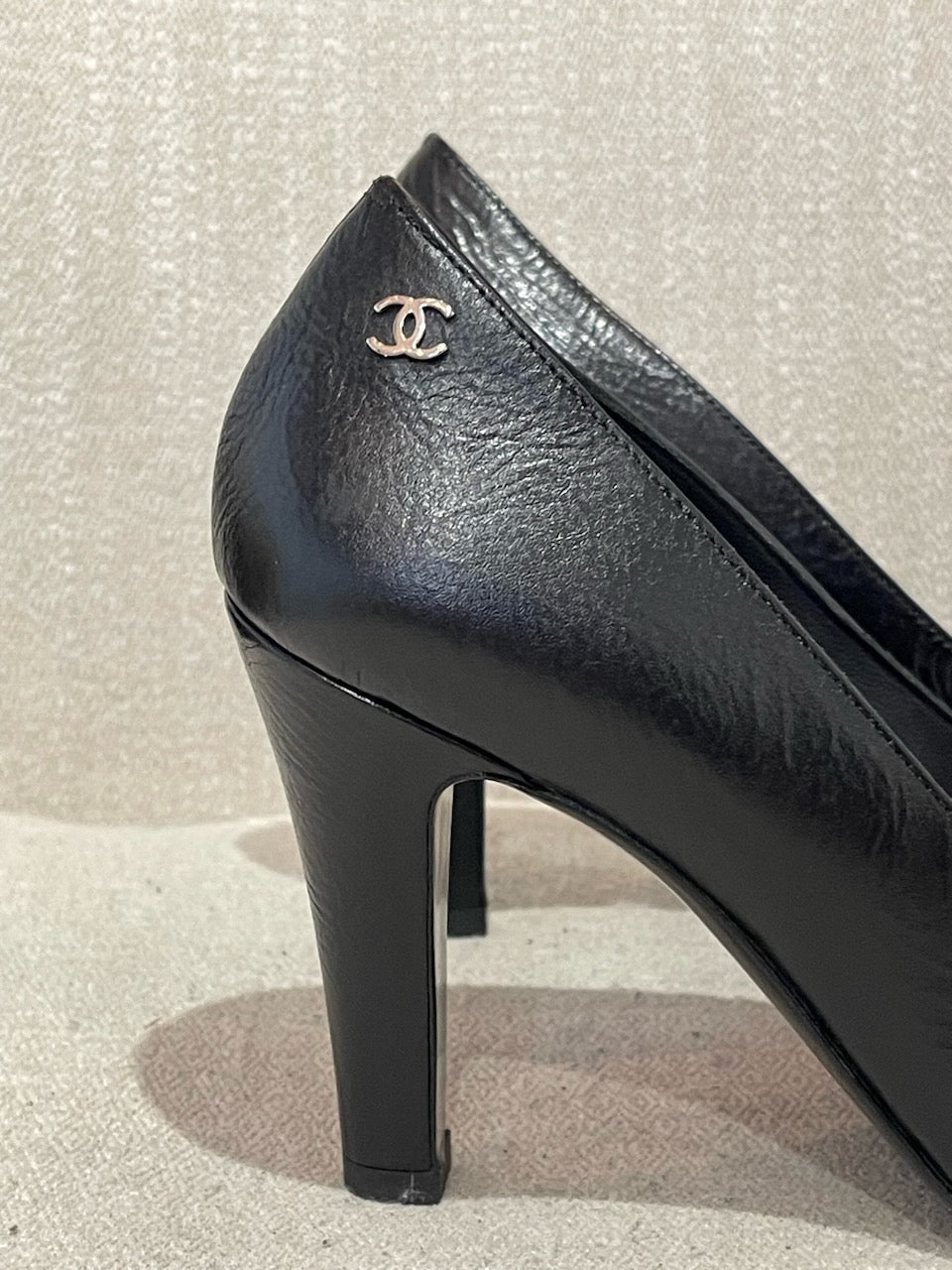 Escarpins Chanel noirs T.36,5