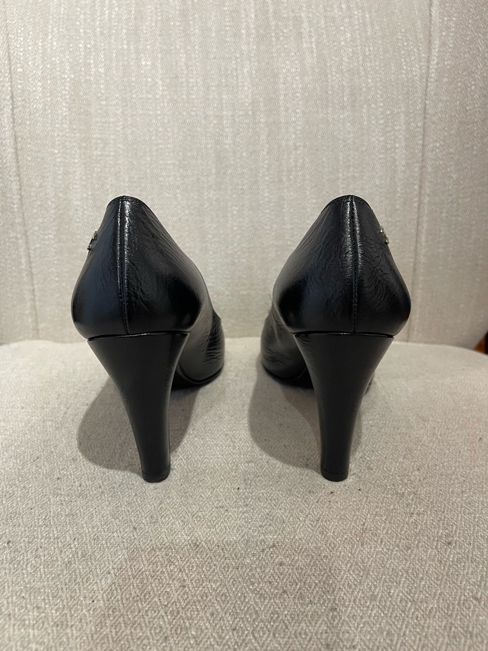 Escarpins Chanel noirs T.36,5