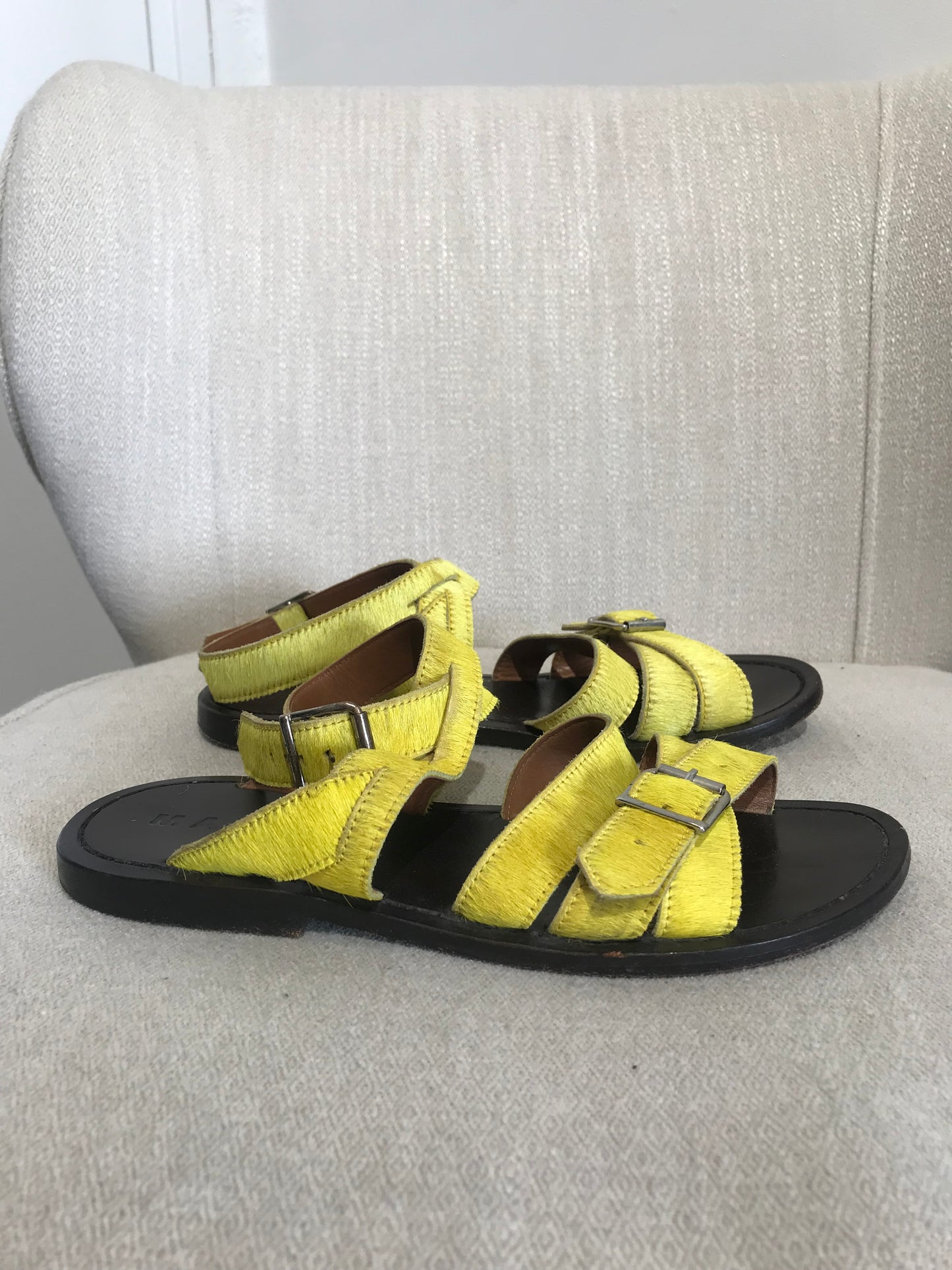 Sandales Marni jaune T.37