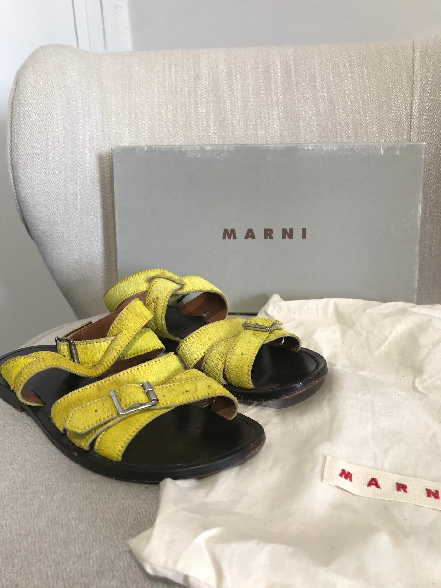 Sandales Marni jaune T.37