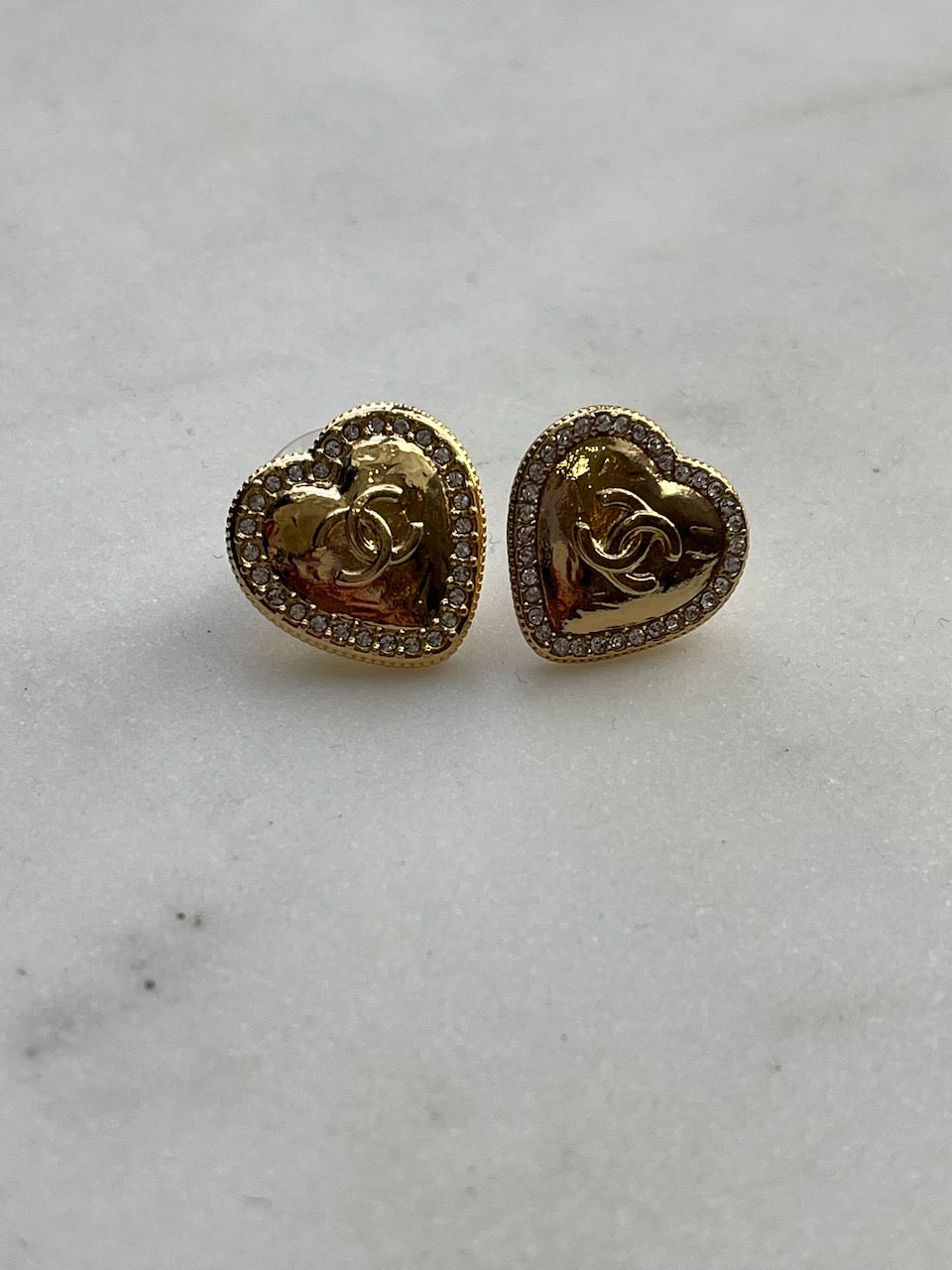 Boucles d'oreilles Chanel coeur doré