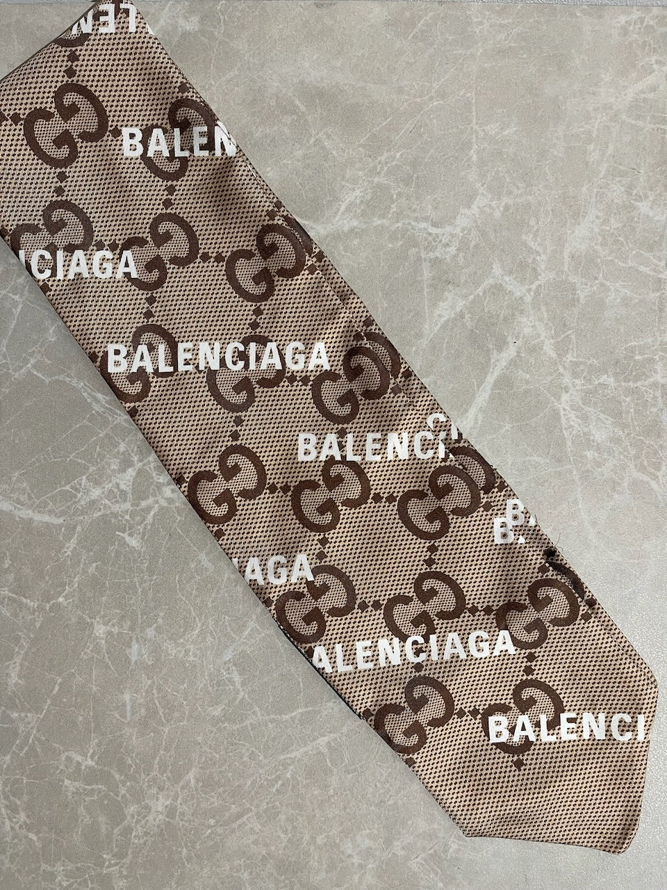 Foulard Gucci x Balenciaga