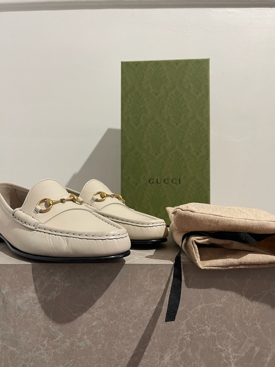 Mocassins Gucci blancs T.42 NEUFS
