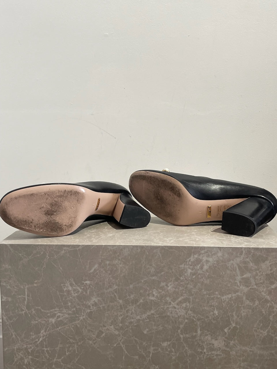 Escarpins Gucci noirs T.37