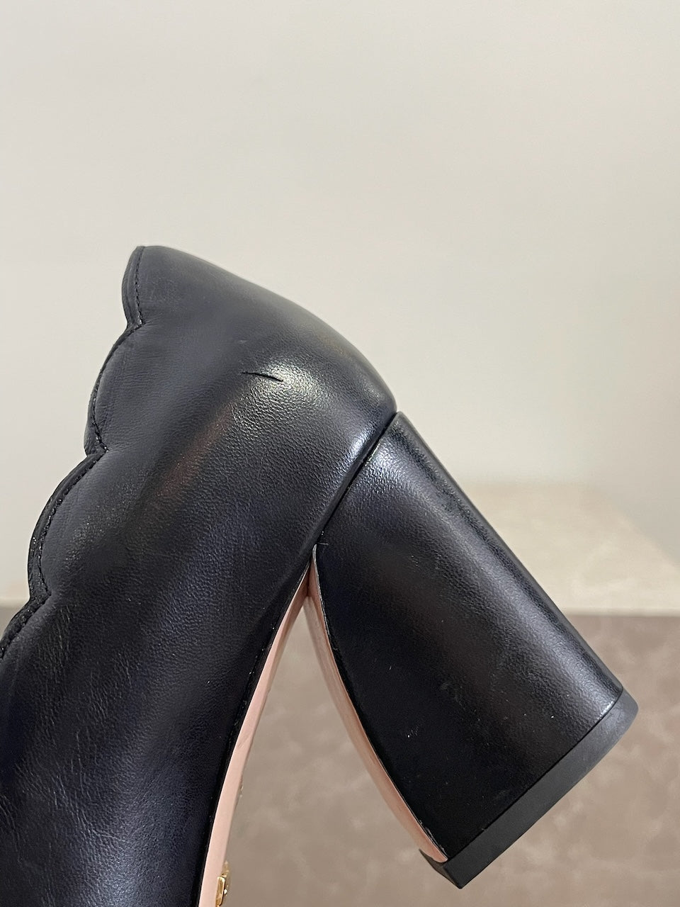 Escarpins Gucci noirs T.37